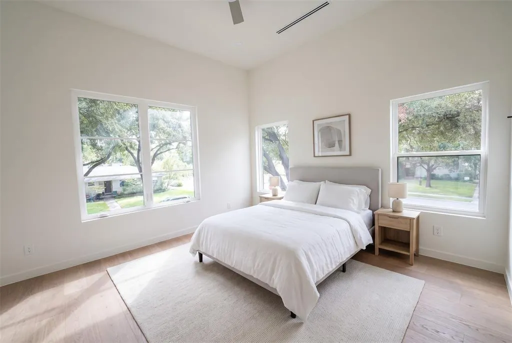 3507 Warick Drive