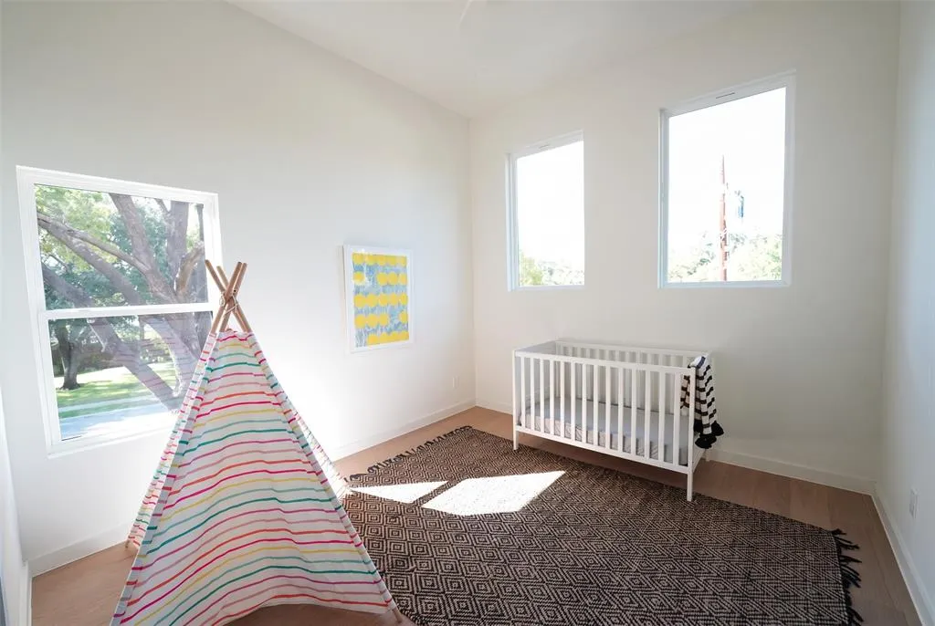 3507 Warick Drive