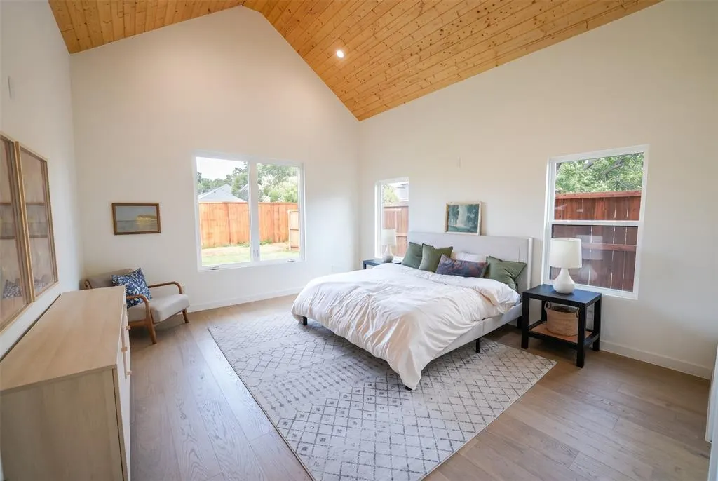 3507 Warick Drive