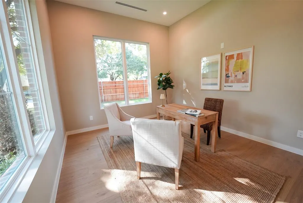 3507 Warick Drive