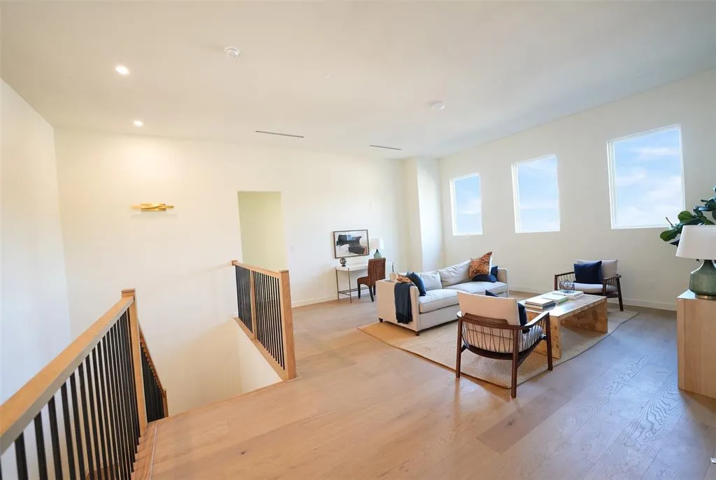 3507 Warick Drive