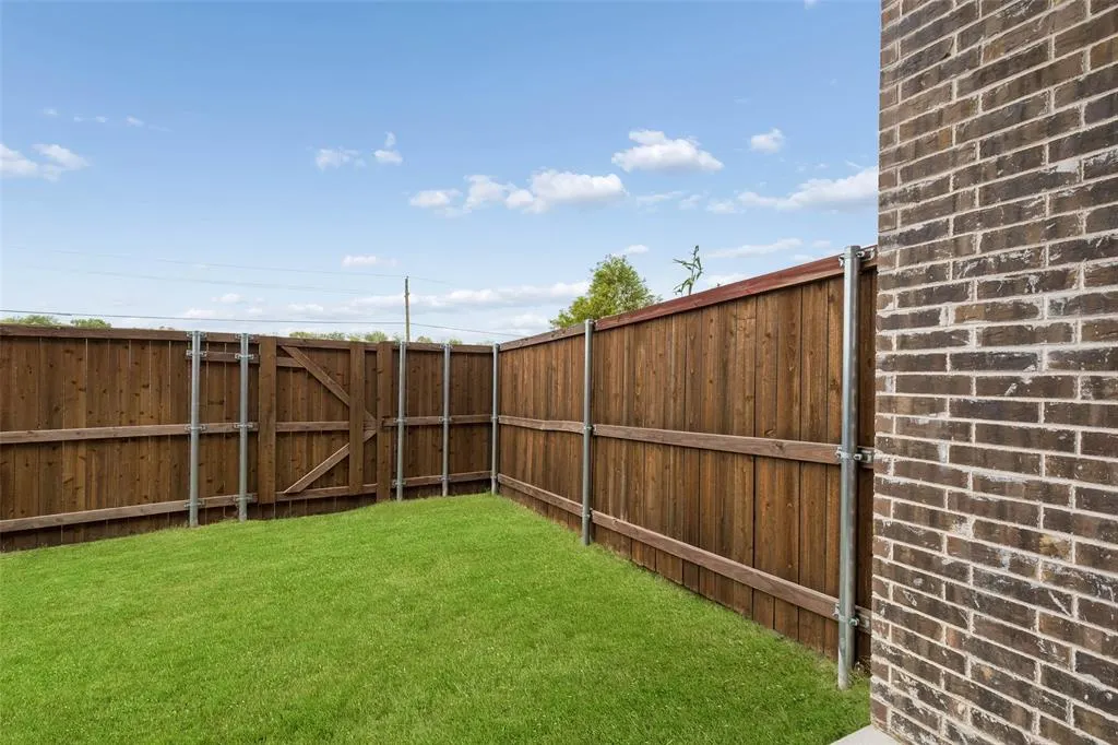 928 Heart Reef Road