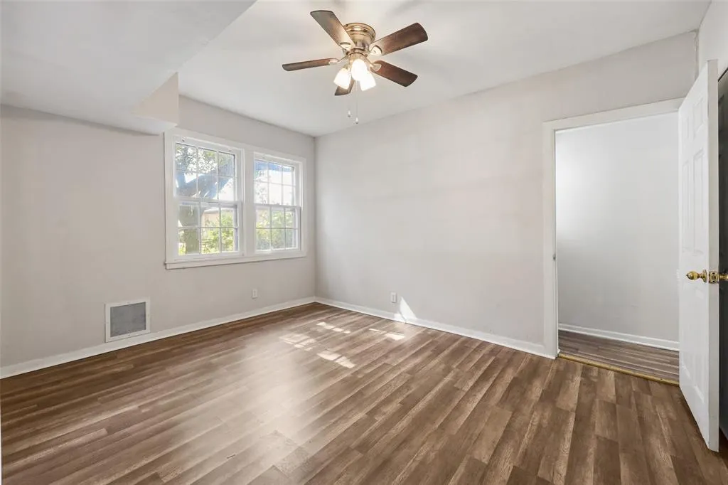 224 W Hull Street #101-3