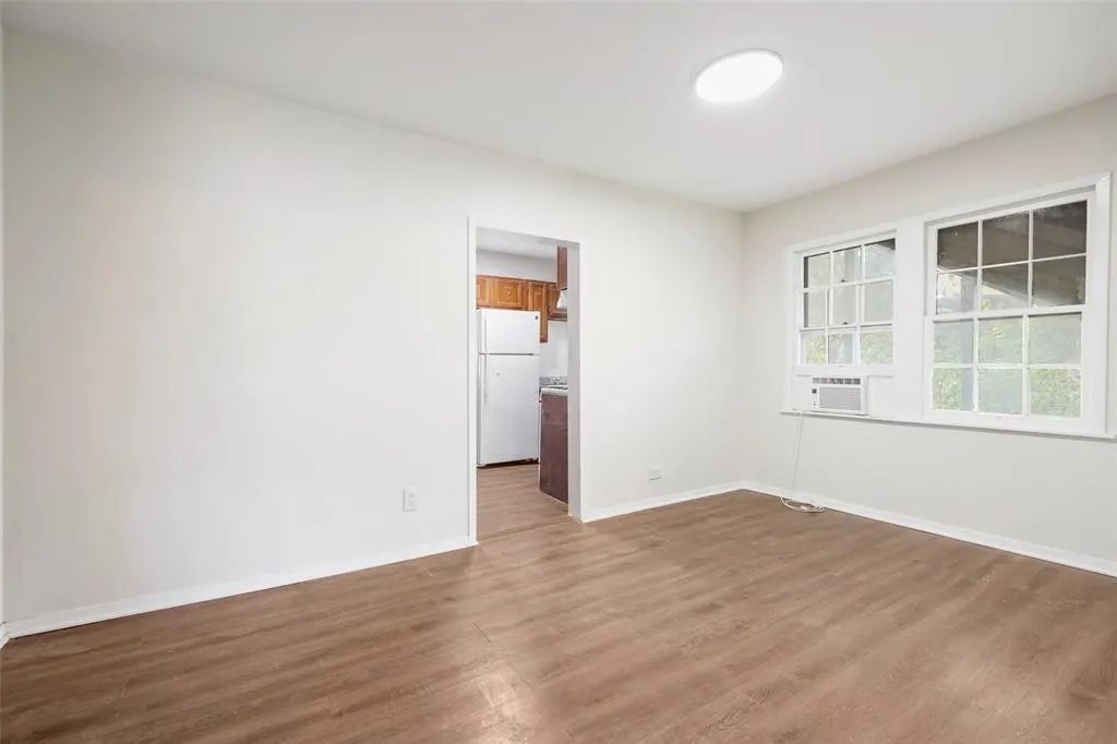 224 W Hull Street #101-3