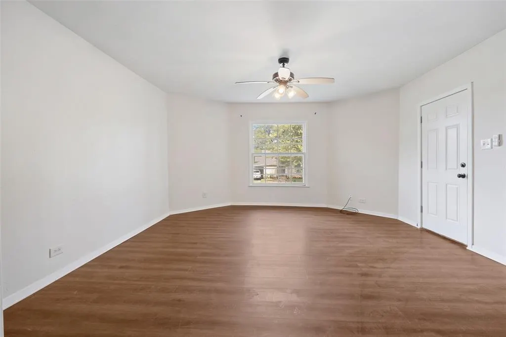 224 W Hull Street #101-3