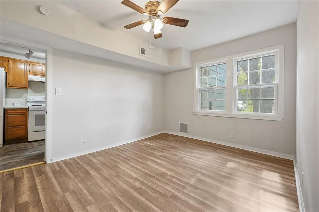 224 W Hull Street #101-3