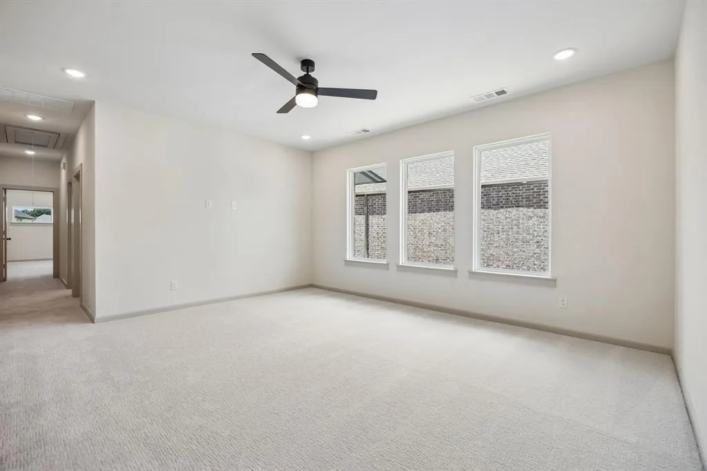 312 Callum Parkway