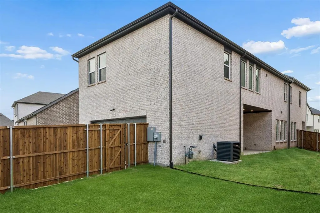 312 Callum Parkway