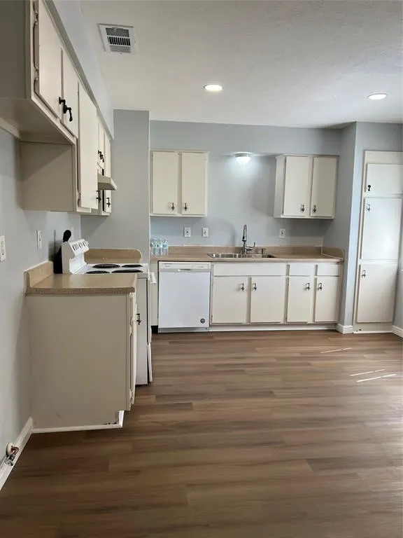 102 Silver Creek Drive