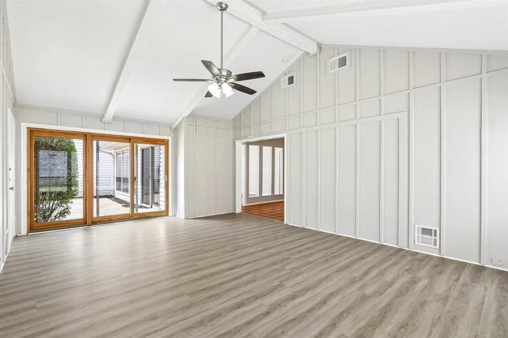 2840 Meadowbrook Drive