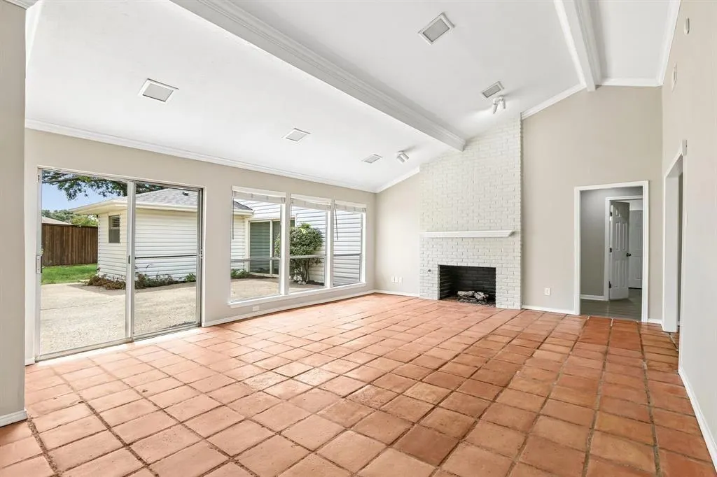 2840 Meadowbrook Drive