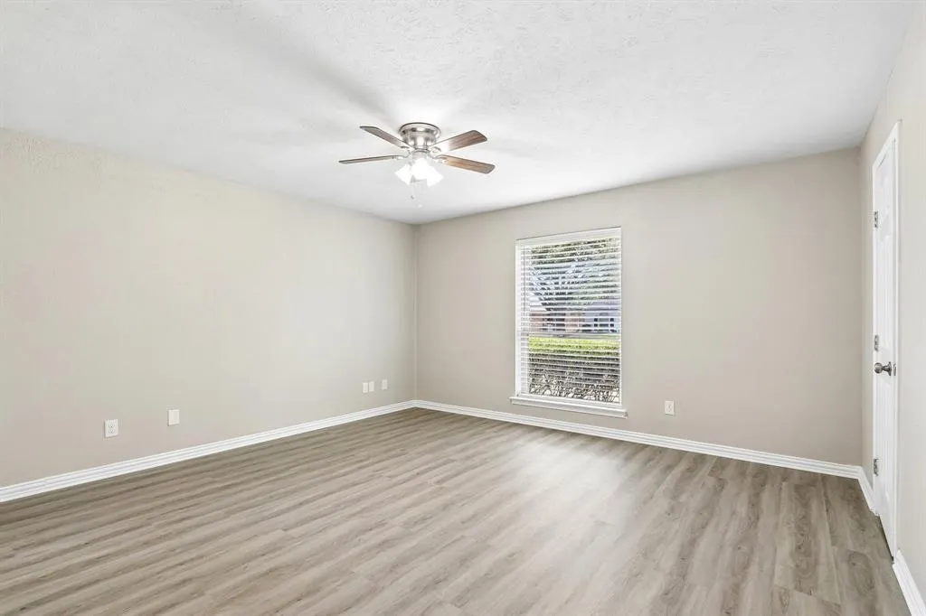 2840 Meadowbrook Drive