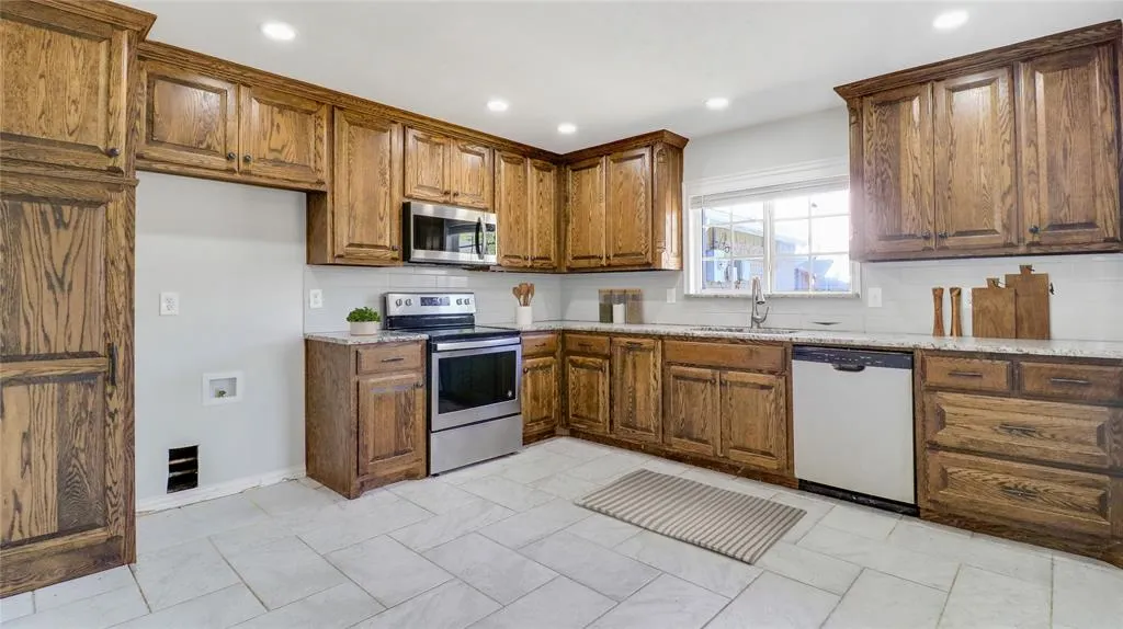 9017 Millwood