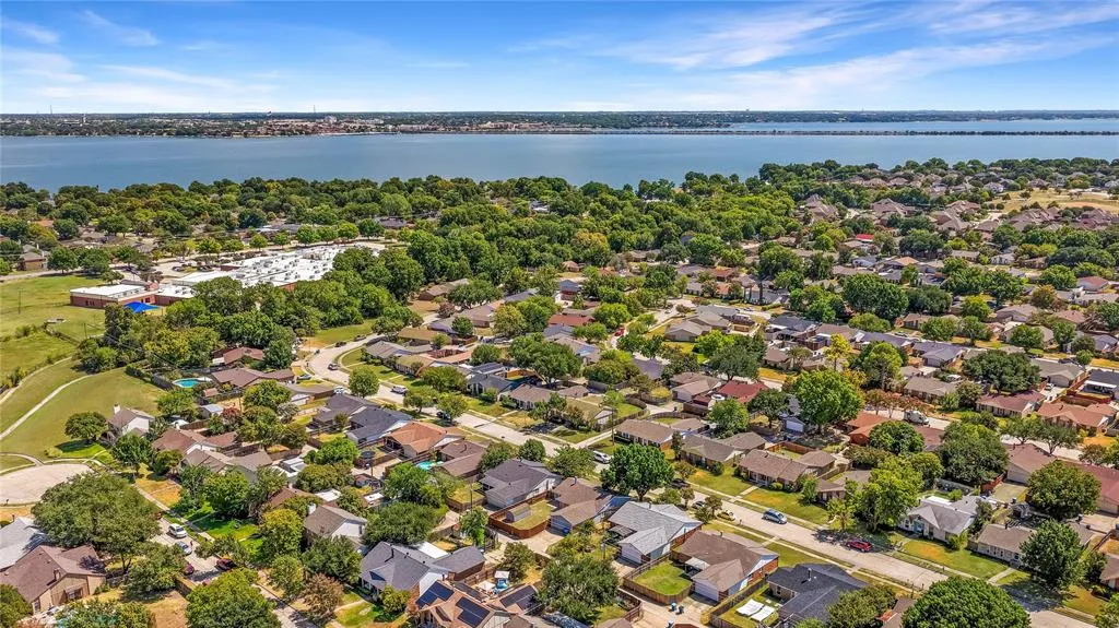 9017 Millwood