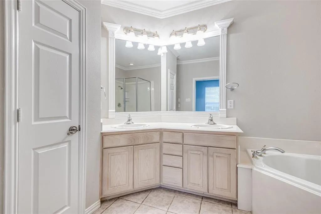 2529 Corbeau Drive