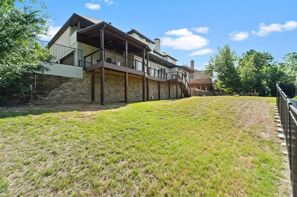 621 Somerset Drive