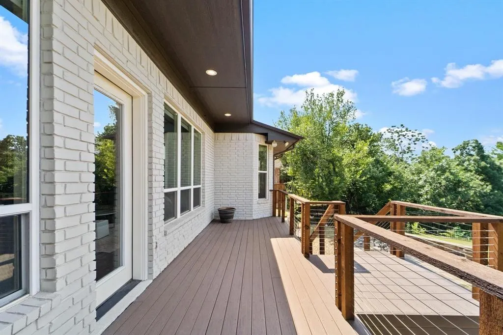 621 Somerset Drive