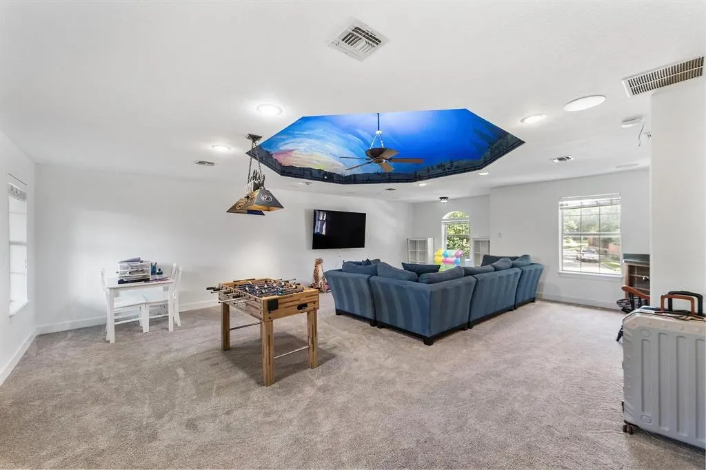 621 Somerset Drive