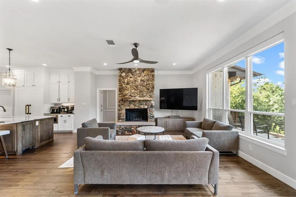 621 Somerset Drive