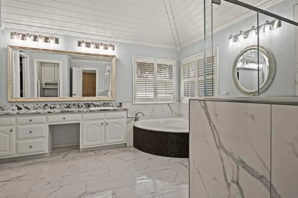 212 Turnberry Circle