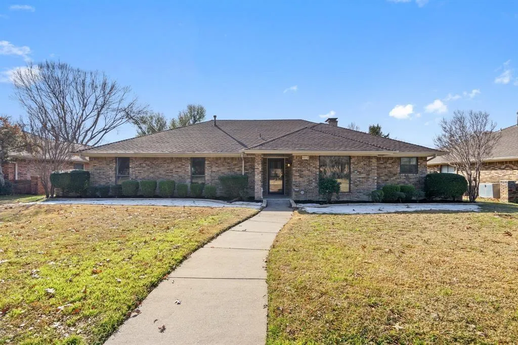 4012 Camino Drive