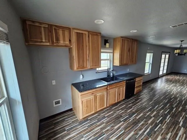1413 Las Palmas Circle