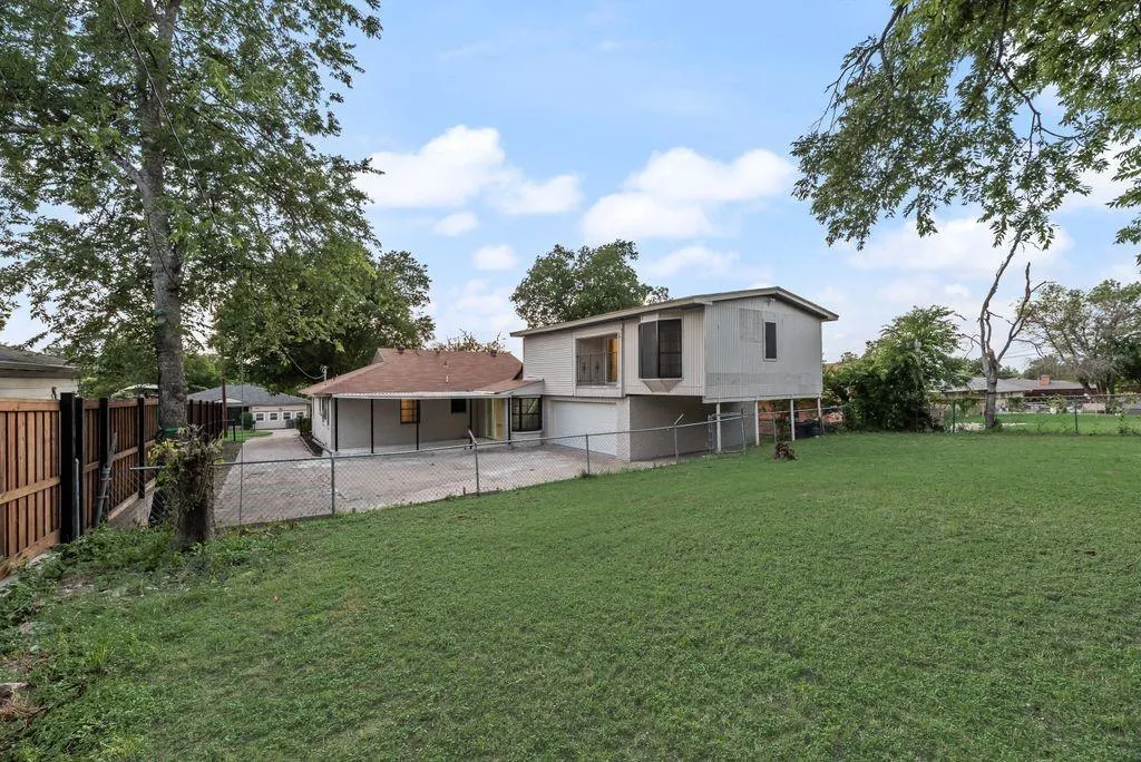 5706 Rocky Ridge Road