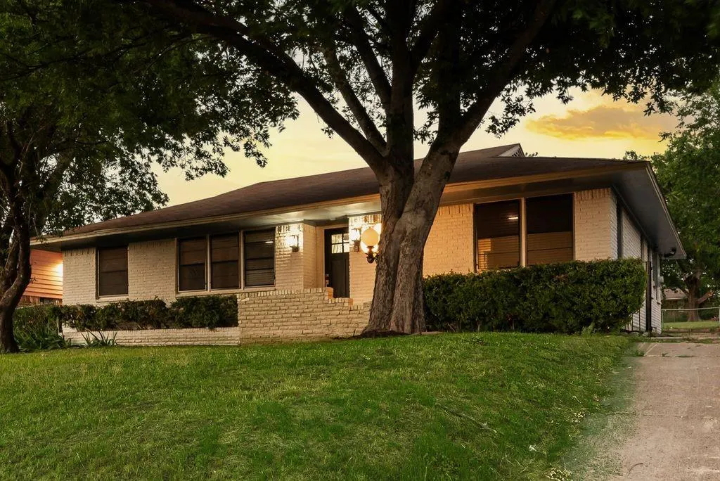5706 Rocky Ridge Road
