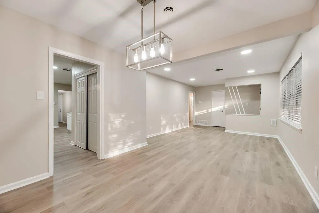 5706 Rocky Ridge Road