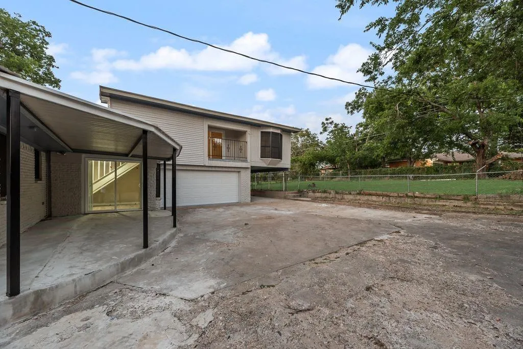 5706 Rocky Ridge Road