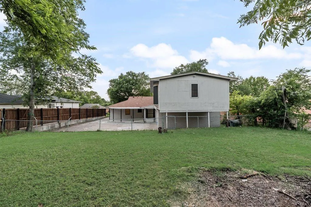 5706 Rocky Ridge Road