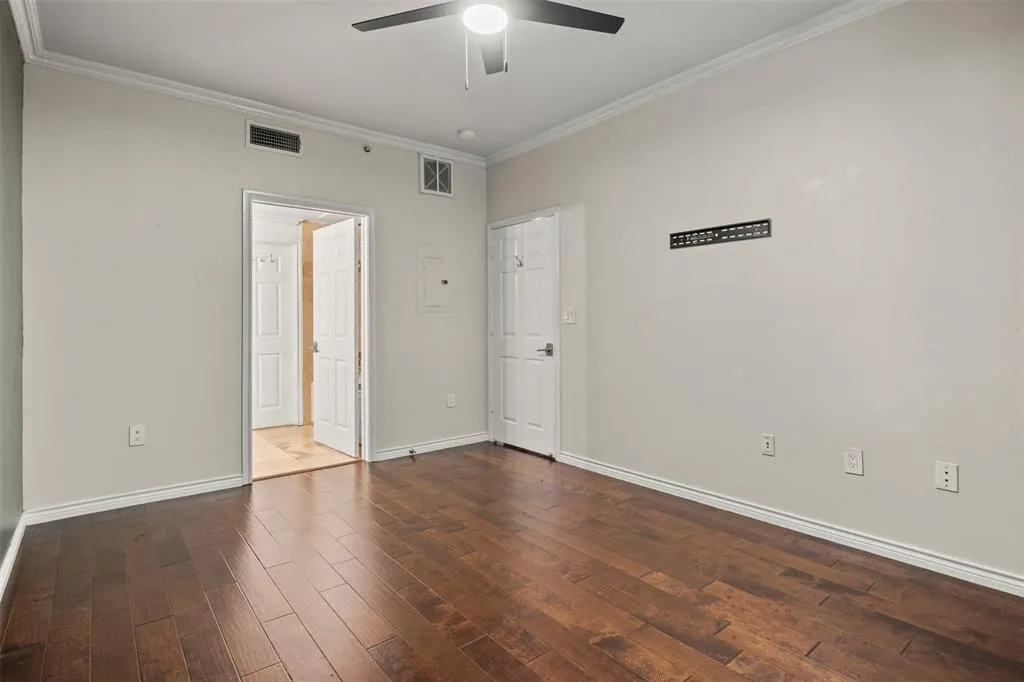3102 Kings Road #3104