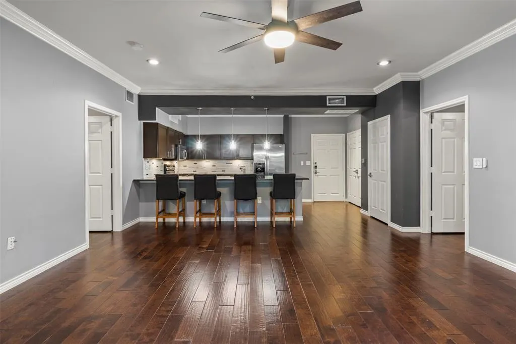 3102 Kings Road #3104