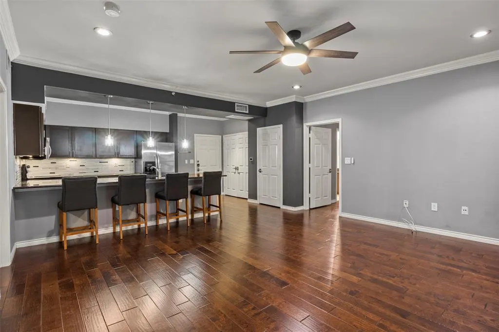 3102 Kings Road #3104