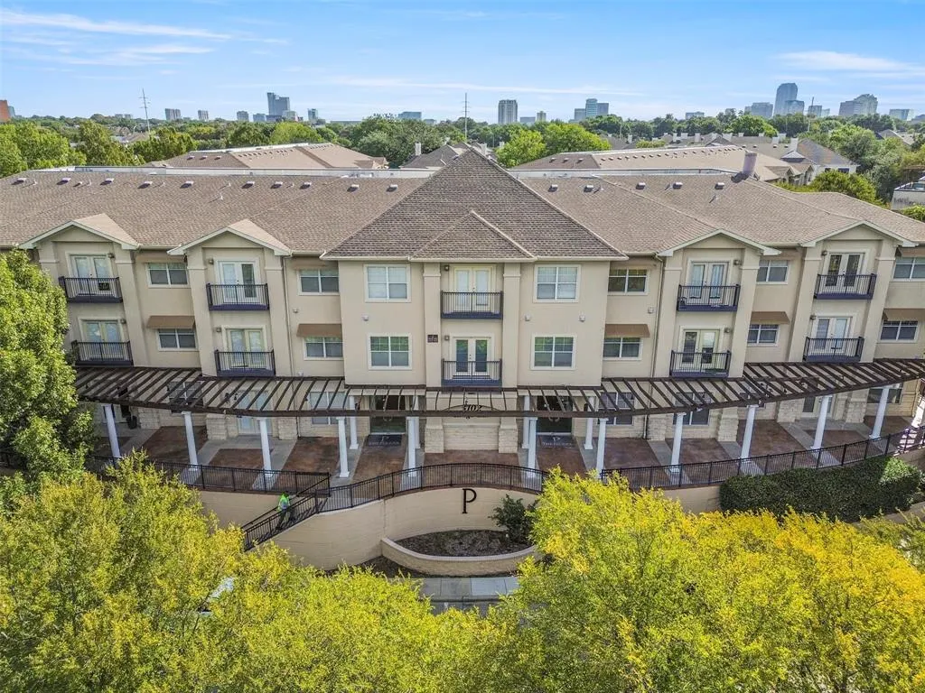 3102 Kings Road #3104
