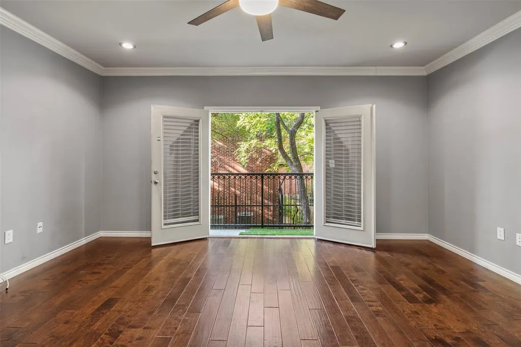 3102 Kings Road #3104
