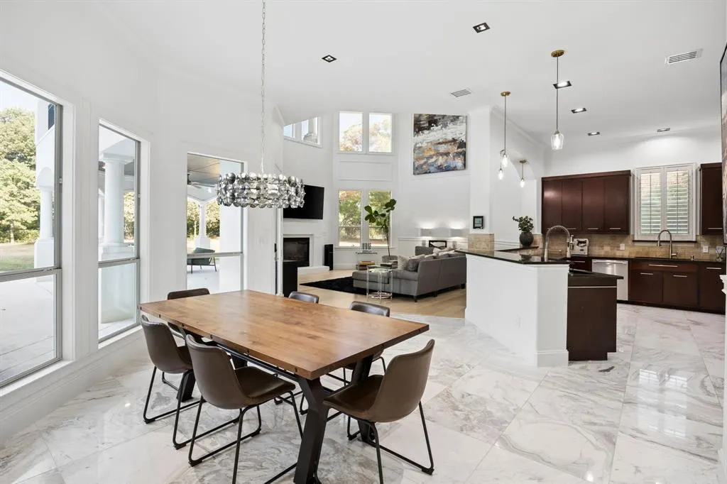 5704 Lighthouse Drive
