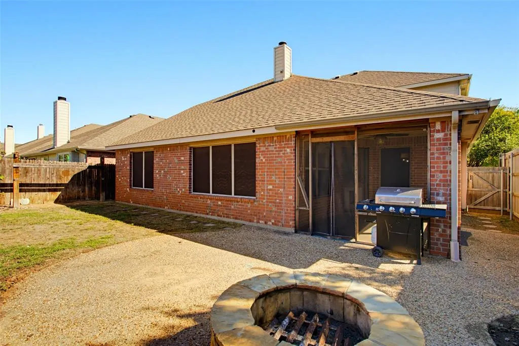 921 Tallahassee Drive