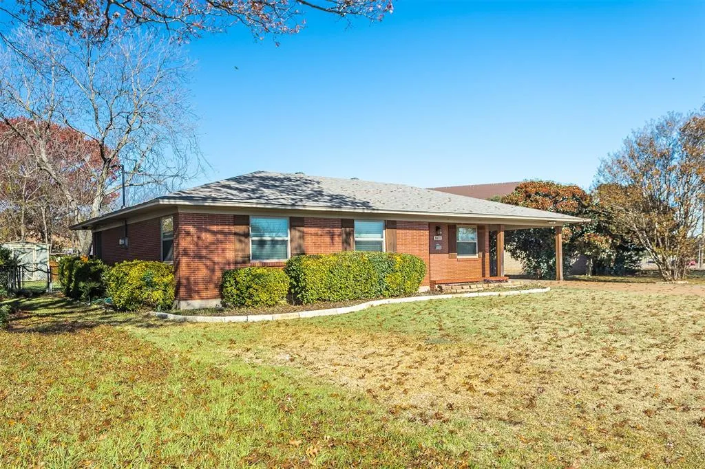 1811 Ferris Avenue