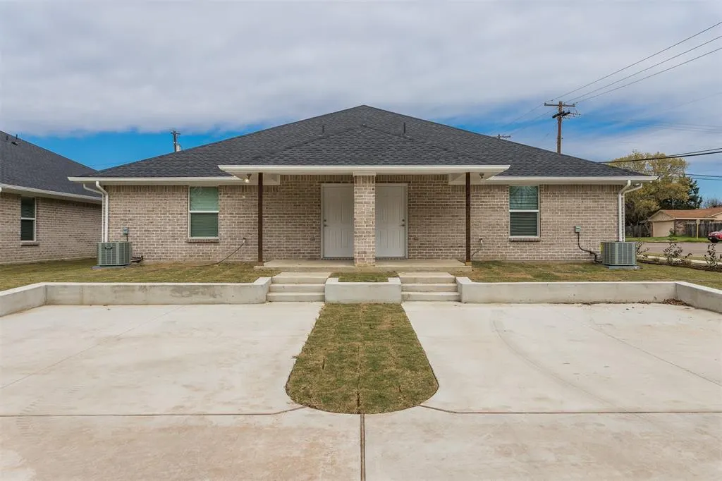 603 Casa Linda Drive #B
