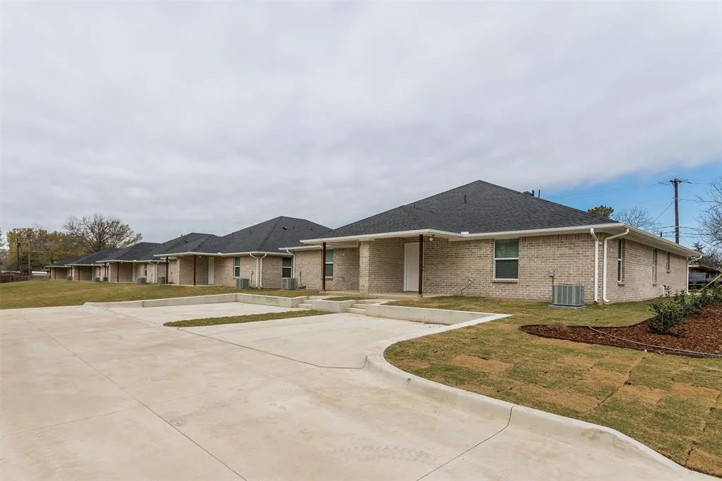 603 Casa Linda Drive #B