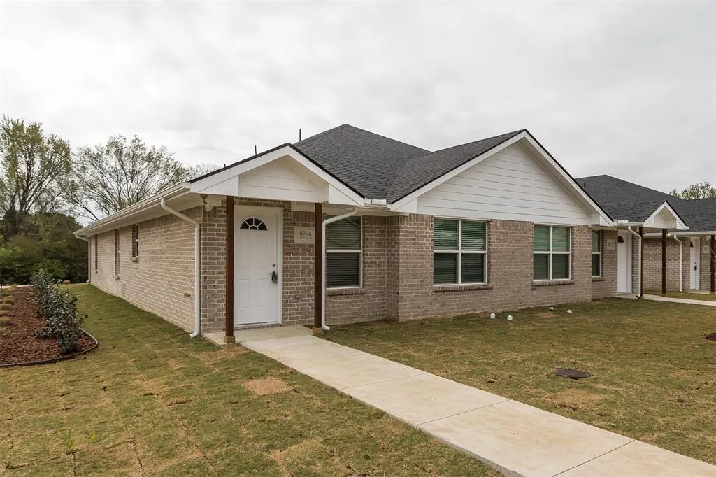 603 Casa Linda Drive #B