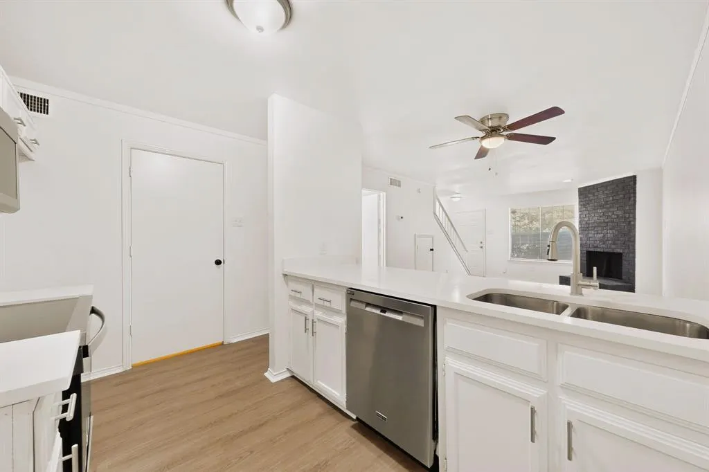 130 Graystone Place