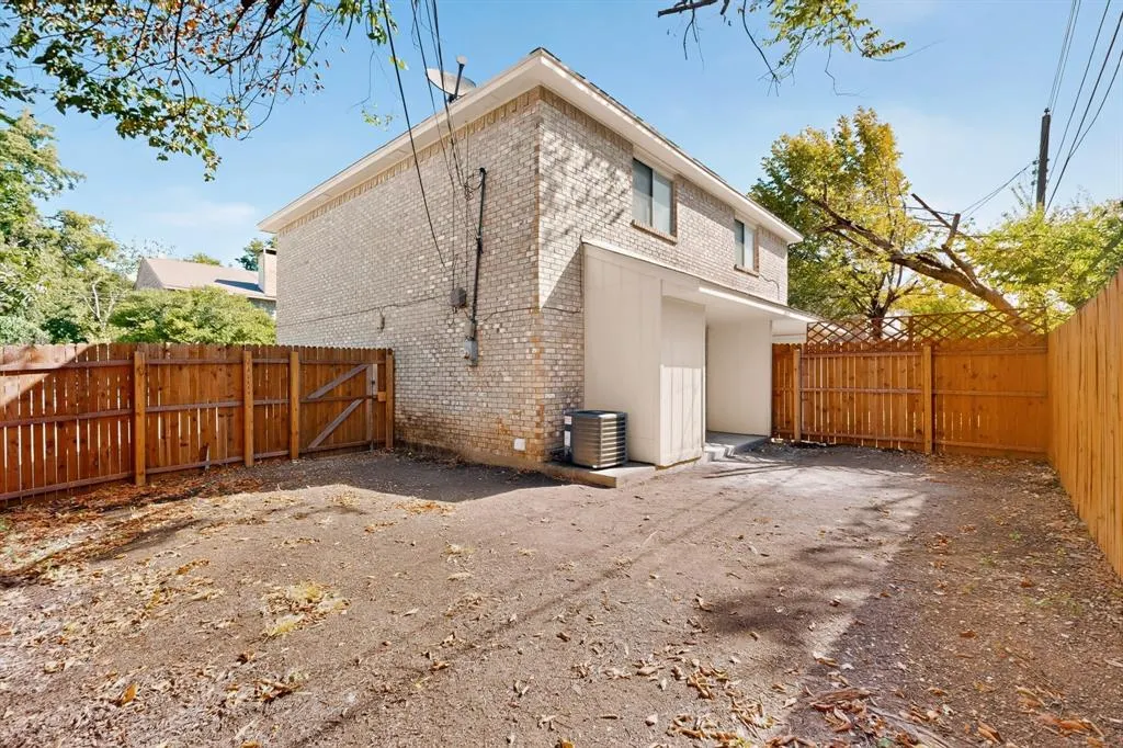 130 Graystone Place