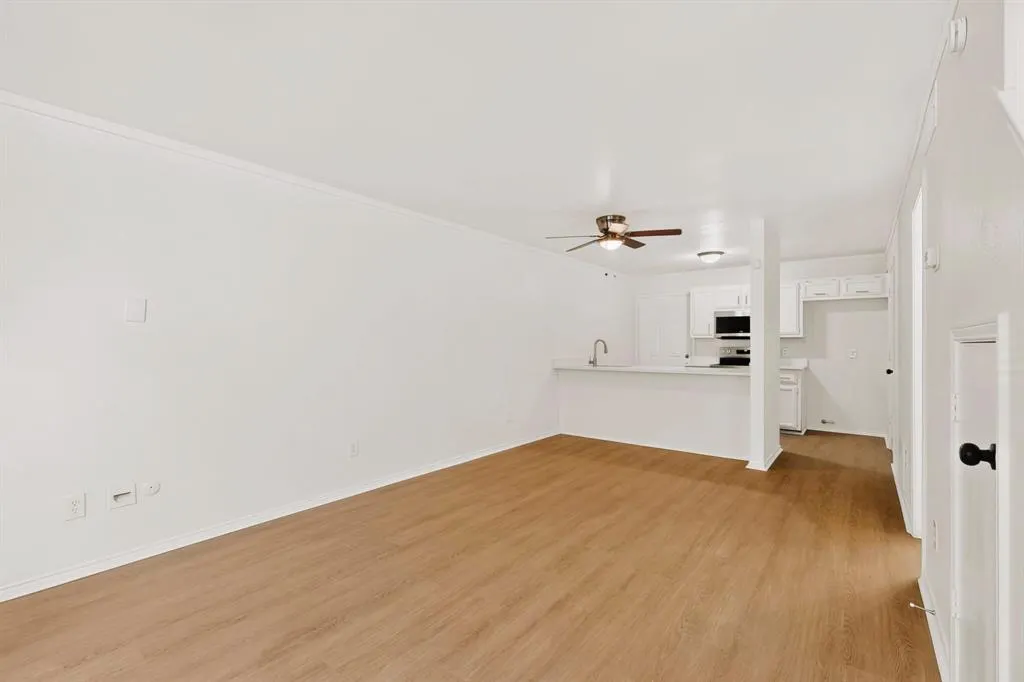 130 Graystone Place