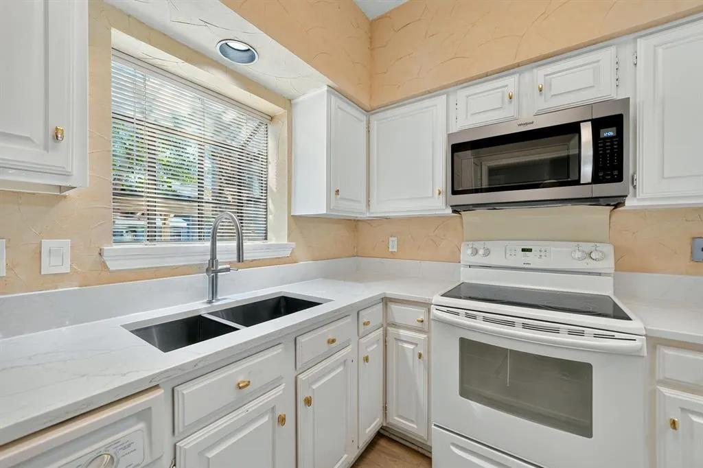 5859 Frankford Road #1209