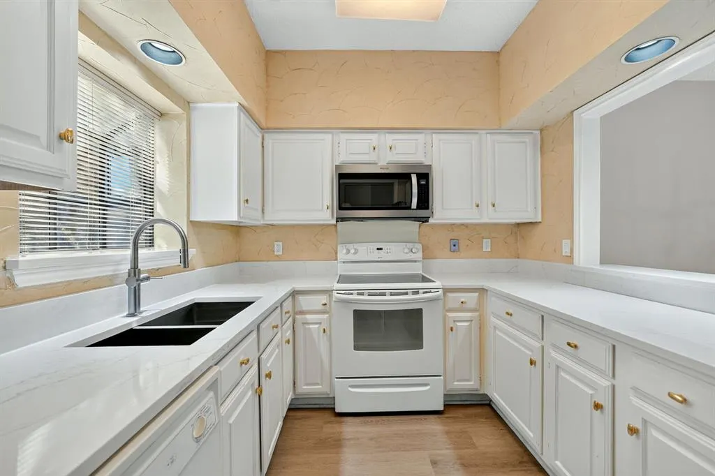 5859 Frankford Road #1209