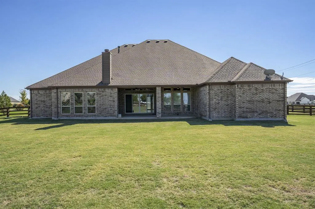 2924 Prairie View Drive