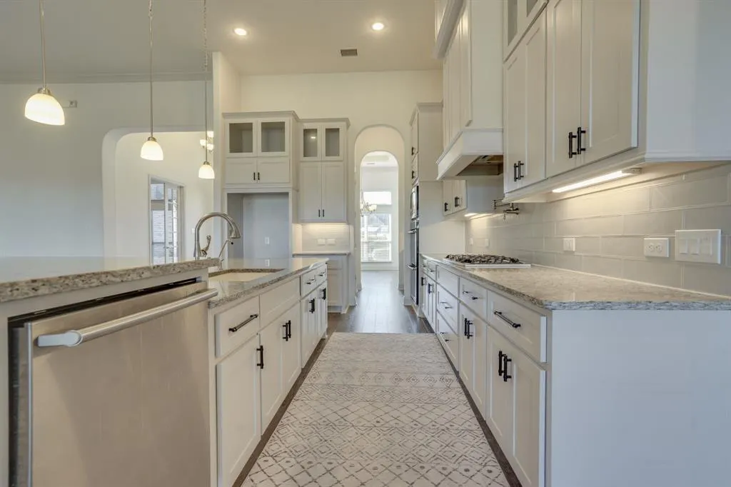 2924 Prairie View Drive