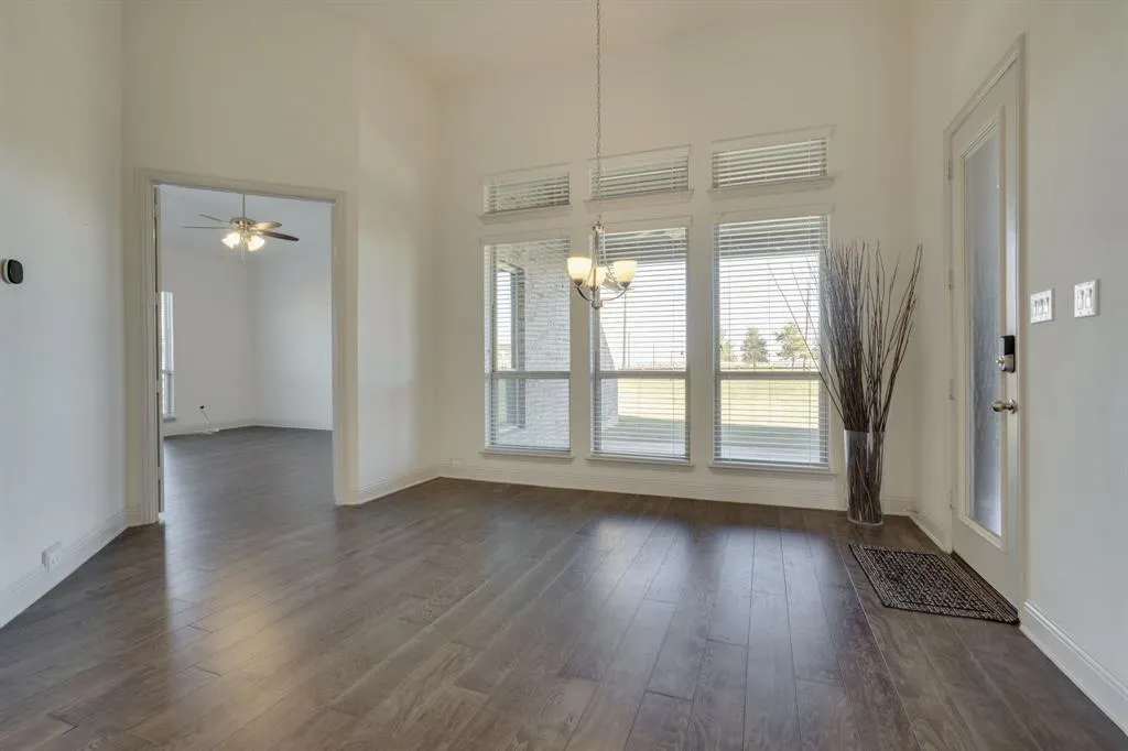 2924 Prairie View Drive